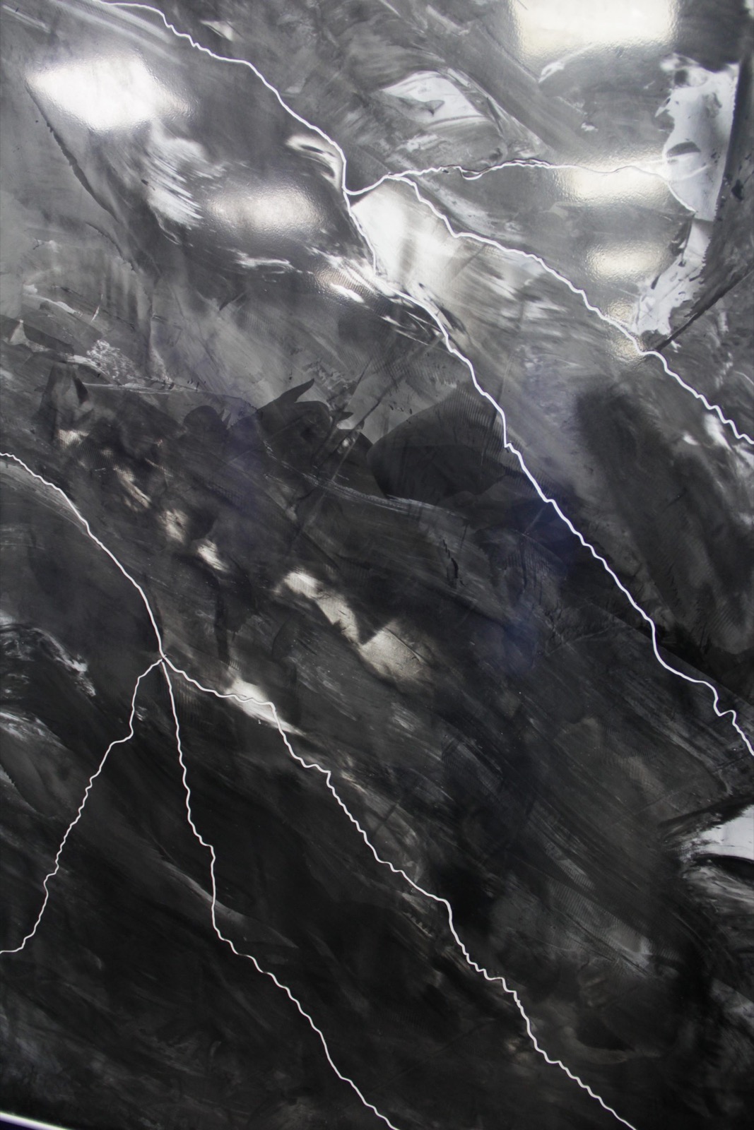 Venezia Marble Edition σε μαύρο φόντο